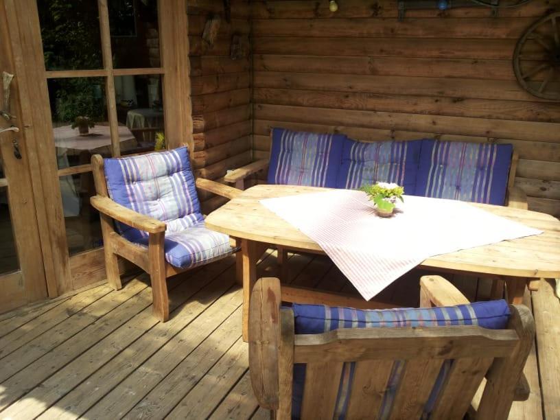 Gaestezimmer Am Huestert Adenau Exteriér fotografie